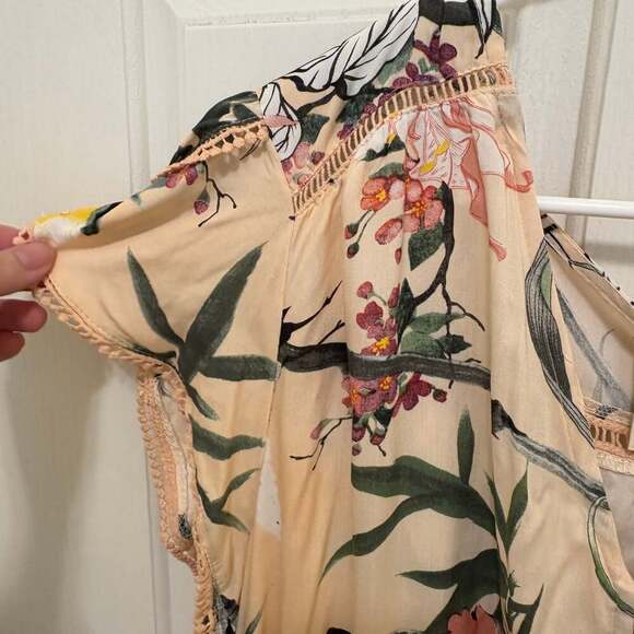 Jaase Short Sleeve Dresses - Picture 3 of 7